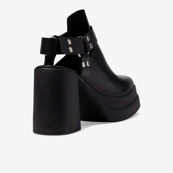 Free People Hybrid Harness Boots in Black, Size 6 - Picture 4 of 9